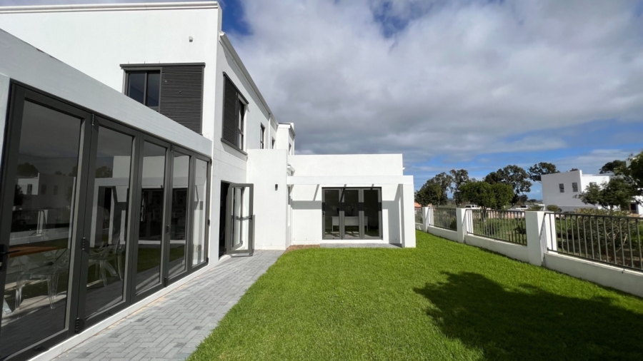 4 Bedroom Property for Sale in Croydon Gardens Estate Western Cape